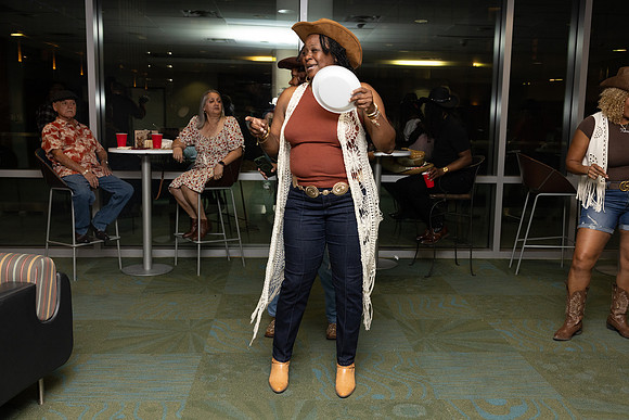 KIM_BOOTSPARTY-106