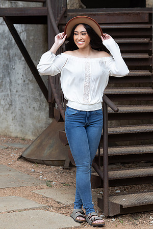 Alana-157