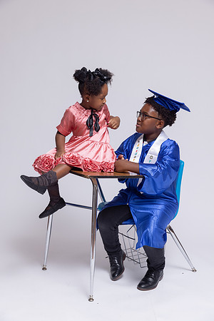 Harrison_Grad-85