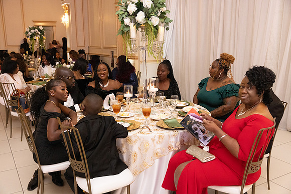 UEE_PresentationBall-348