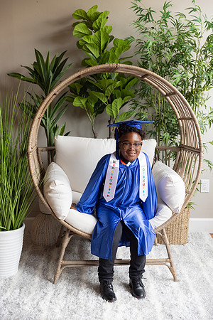 Harrison_Grad-90