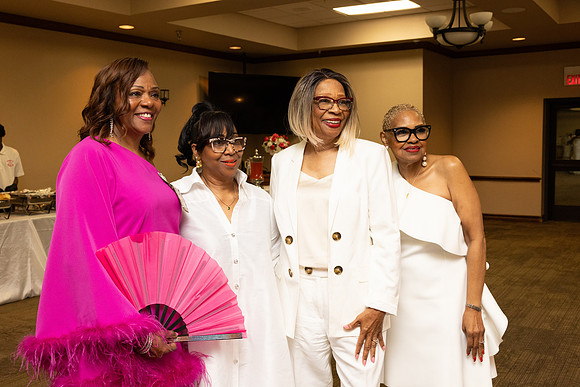 Jonquil's_70th-180