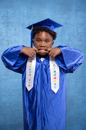 Harrison_Grad-100