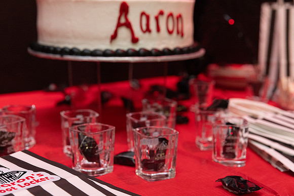 AaronSneakerball-17