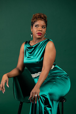 Shanique-43