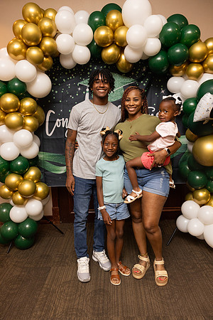 Eli_Graduation Party-215