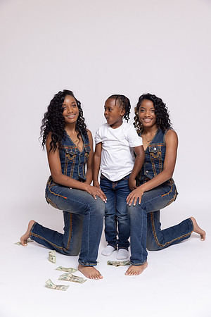 TwinsSixteen-47