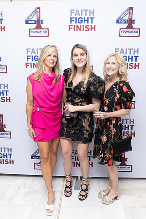 FaithFightFinish_-113