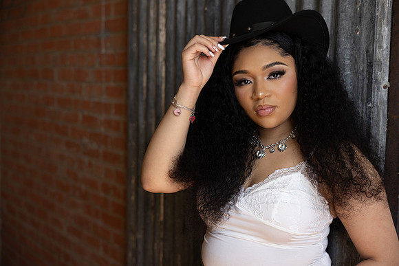 Kaytlyn-174