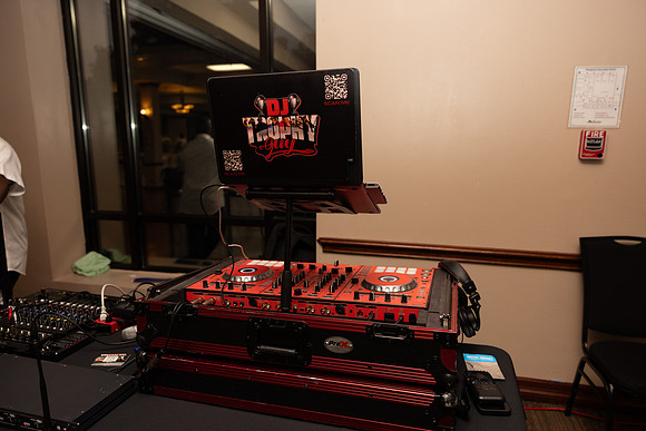 Jonquil's_70th-22