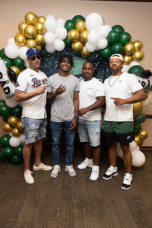 Eli_Graduation Party-199