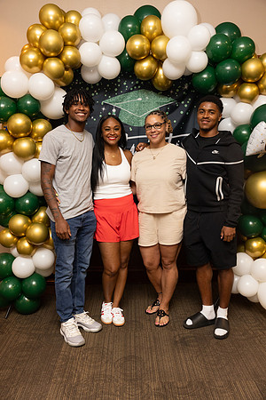 Eli_Graduation Party-212