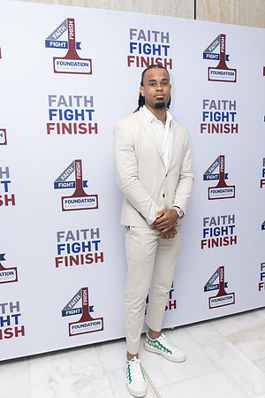 FaithFightFinish_-120