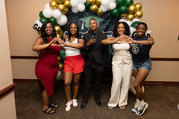 Eli_Graduation Party-157