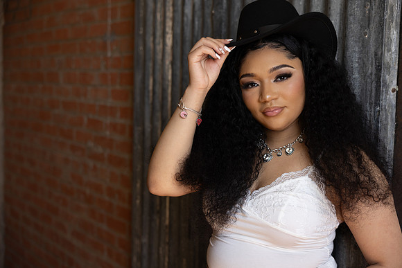 Kaytlyn-175