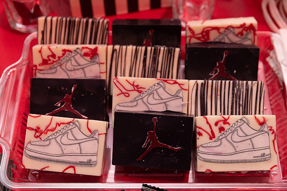 AaronSneakerball-11