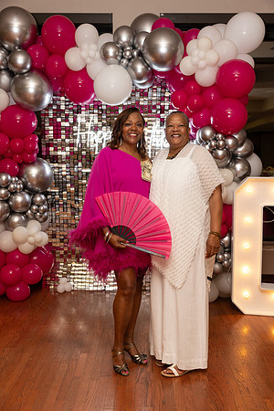 Jonquil's_70th-300