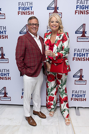 FaithFightFinish_-158