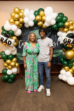 Eli_Graduation Party-43
