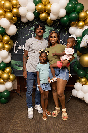 Eli_Graduation Party-216