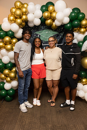 Eli_Graduation Party-214