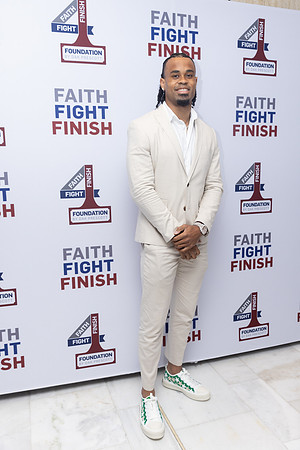 FaithFightFinish_-123