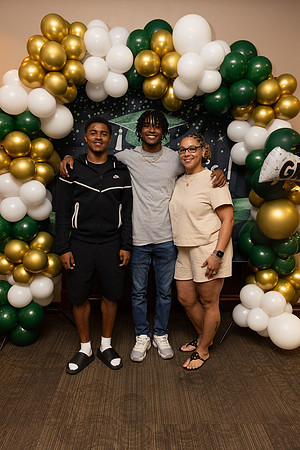 Eli_Graduation Party-202
