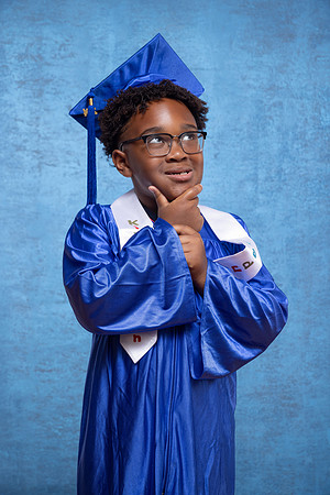 Harrison_Grad-110